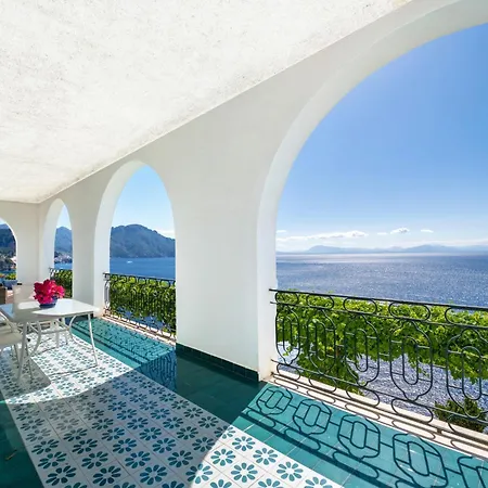 Belvedere Ξενοδοχείο 4*