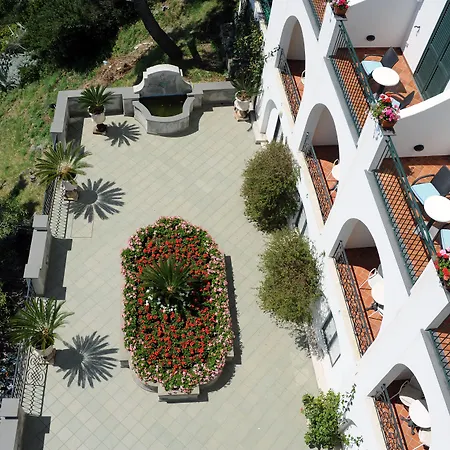 Отель Belvedere