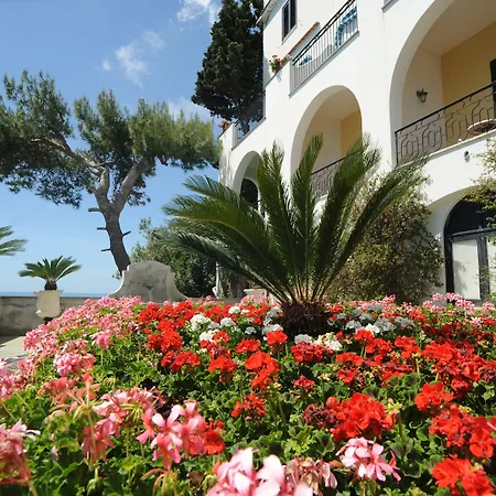 Belvedere Отель 4*
