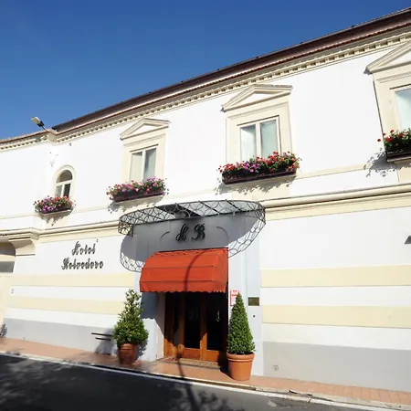 ベルヴェデーレ 4*