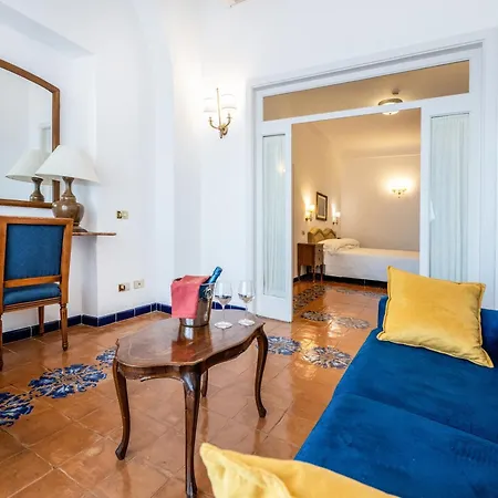 Belvedere Hotel 4*