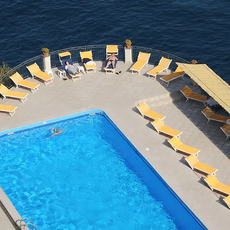 ベルヴェデーレ ホテル