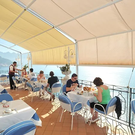 ベルヴェデーレ 4*