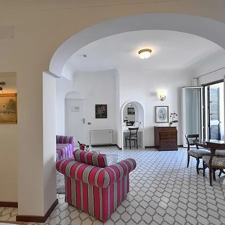 Hotel Belvedere 4*