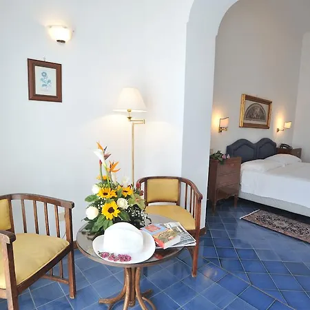 Belvedere Hotel 4*