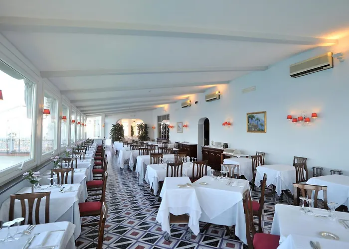 벨베데레 4* 콩카데이마리니